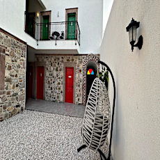 Carnaby Küçükköy 
